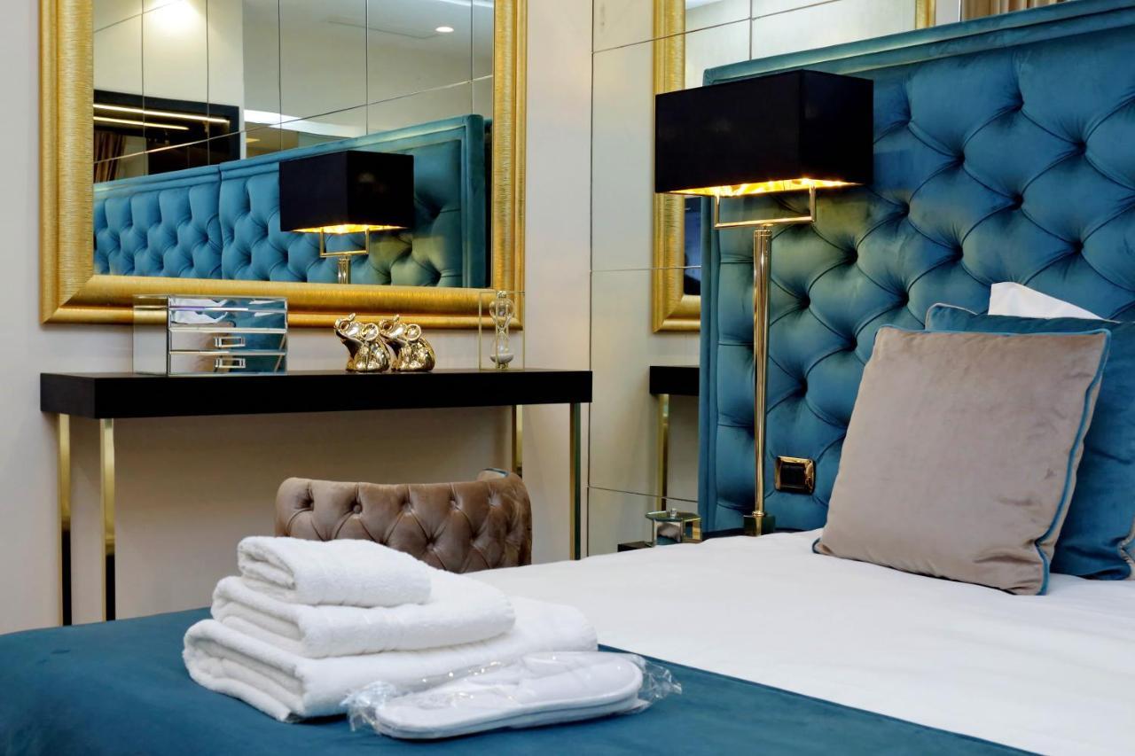 Trevi Diamond Luxury Suites & Jacuzzi Řím Exteriér fotografie