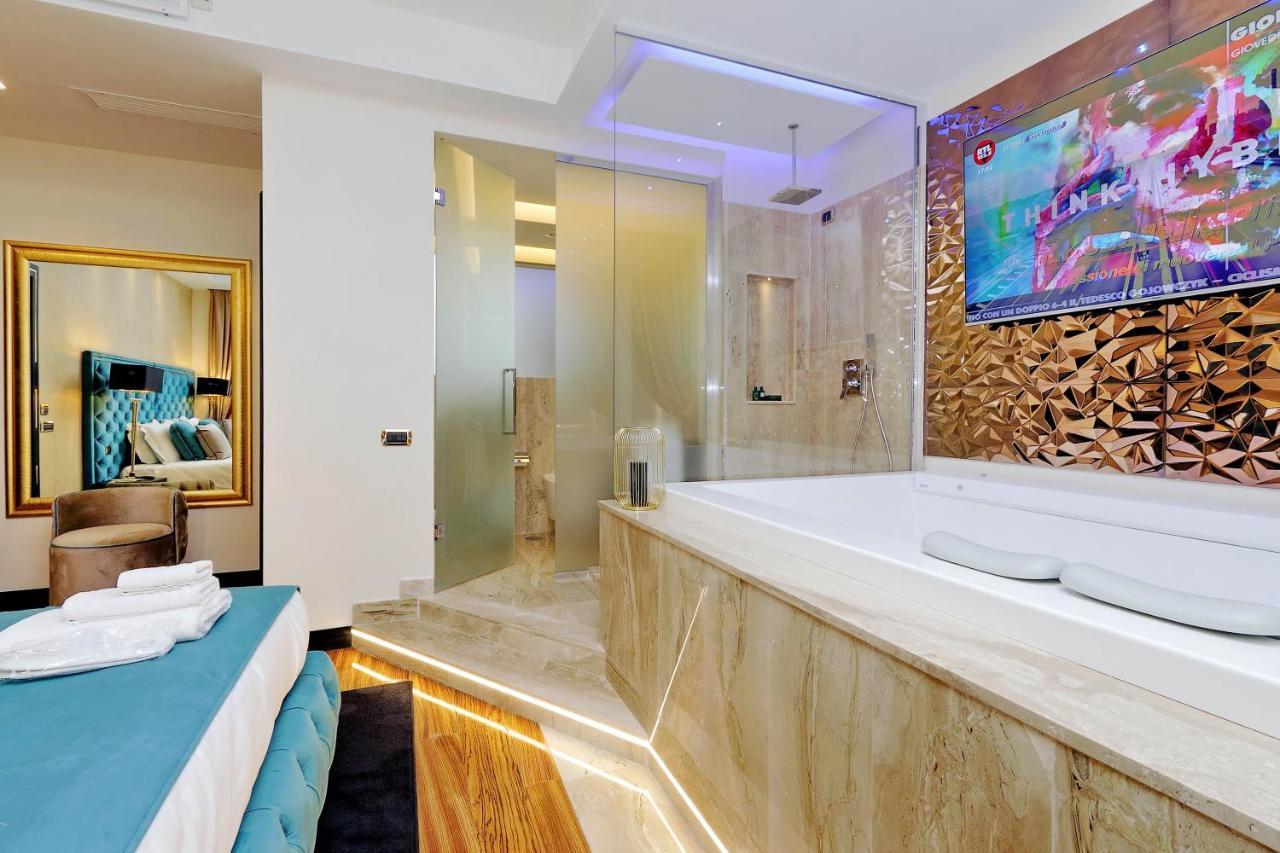 Trevi Diamond Luxury Suites & Jacuzzi Řím Exteriér fotografie